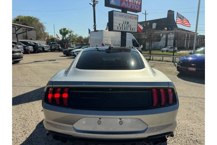 2022 Mustang GT Premium Coupe image 5