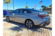 $27990 : Hyundai ELANTRA 2025 SEL Con thumbnail
