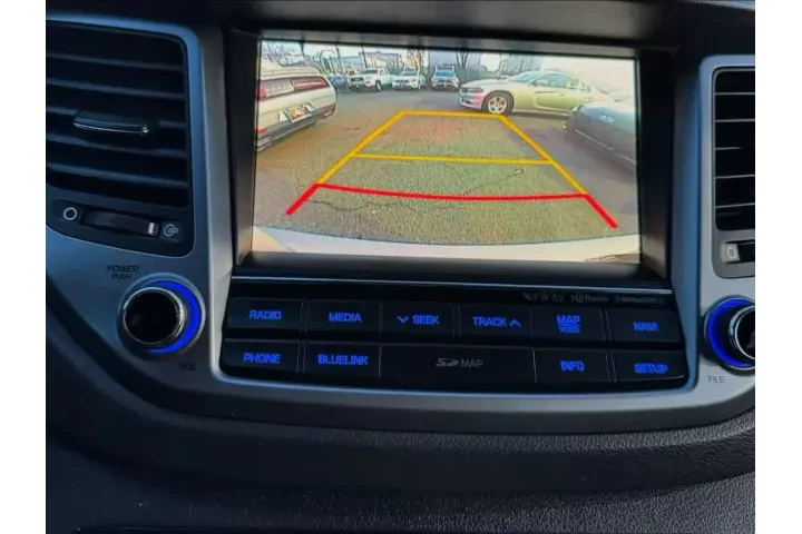 2017 HYUNDAI TUCSON2017 HYUND image 8