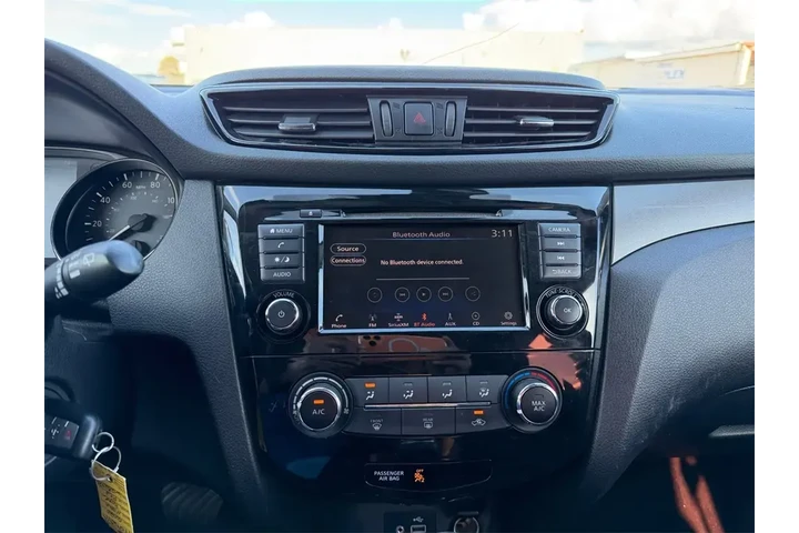 $15000 : Nissan Rogue Sport 2020 S 4d image 8