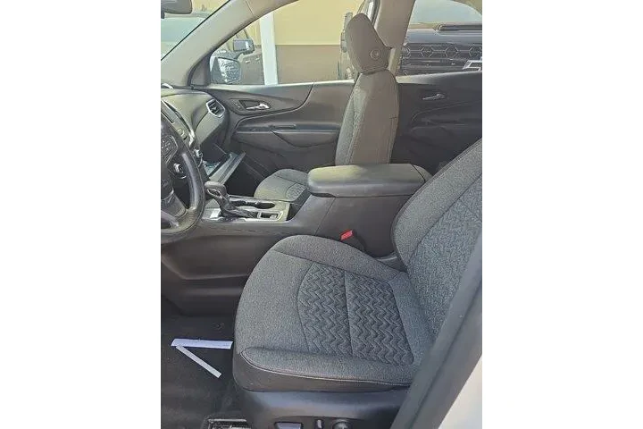 $21000 : Chevrolet Equinox 2023 LT 4d image 5