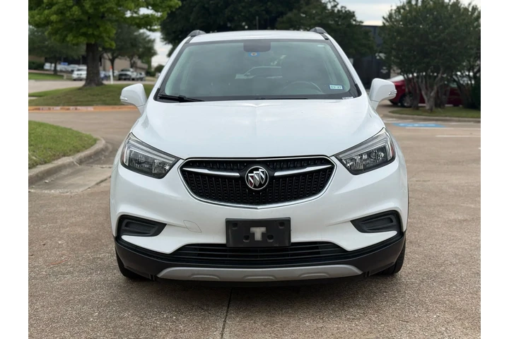 $8990 : 2018 Encore Preferred image 2