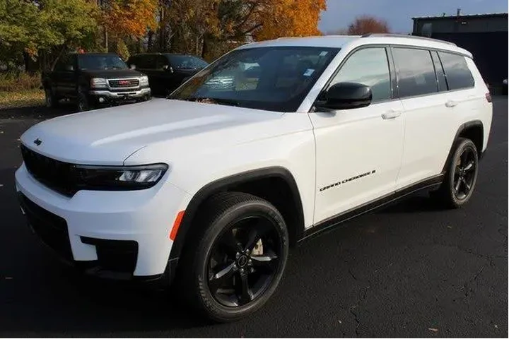 $28675 : Jeep Grand Cherokee L 2023 4 image 8