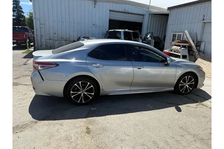 $19500 : Toyota Camry 2019 SE 4dr Sed image 6