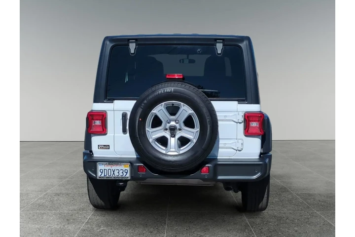 $33500 : Jeep Wrangler 2023 4x4 Willy image 4