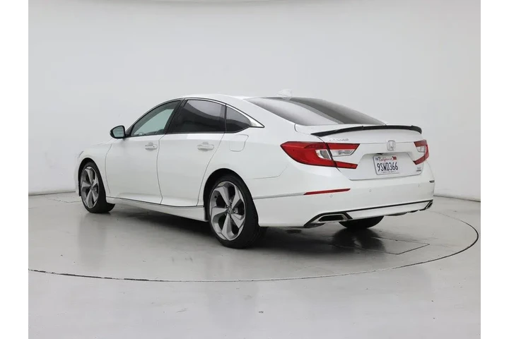 $24998 : Honda Accord 2018 Touring 4d image 2