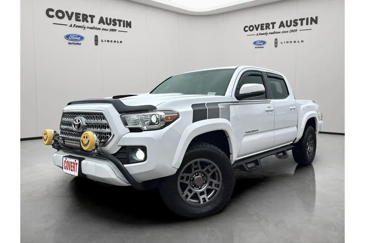 $25021 : Toyota Tacoma 2017 4x2 TRD O image 1