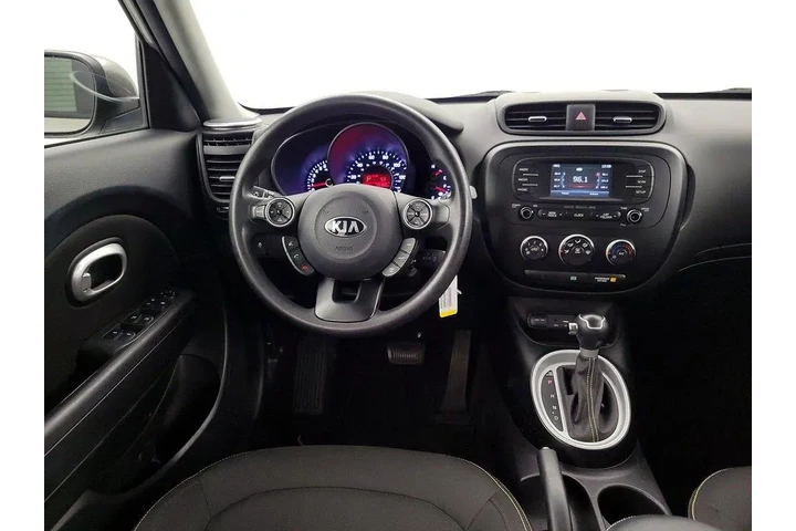$13599 : Kia Soul 2016 + 4dr Crossove image 10
