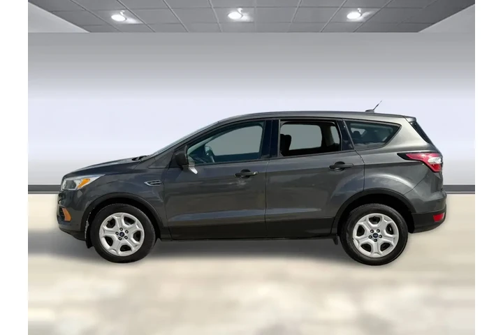 $9999 : Ford Escape 2017 S 4dr SUV image 2