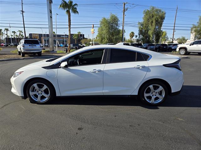 $19999 : Pre-Owned 2018 Volt LT image 3