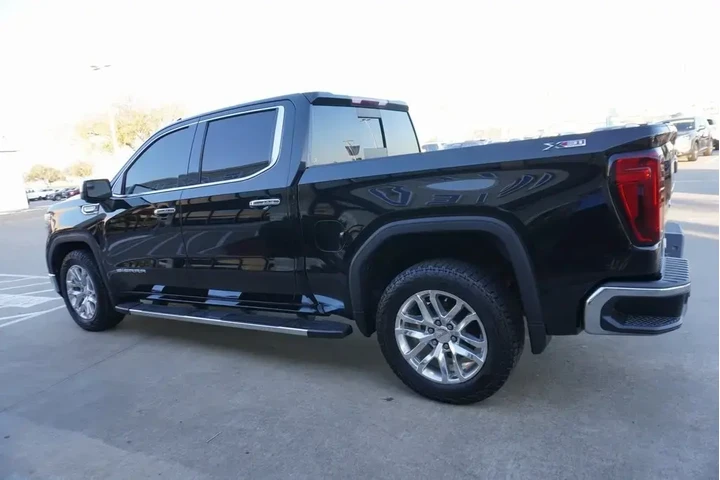 $39988 : GMC Sierra 1500 2021 4x4 SLT image 3