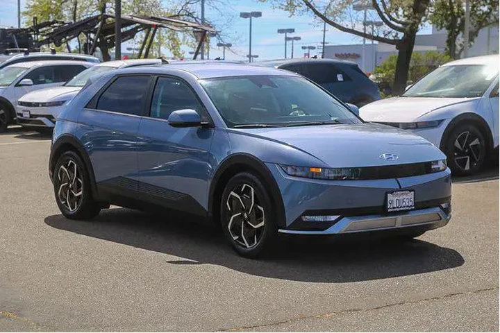 $24792 : Hyundai IONIQ 5 2024 SEL 4dr image 6