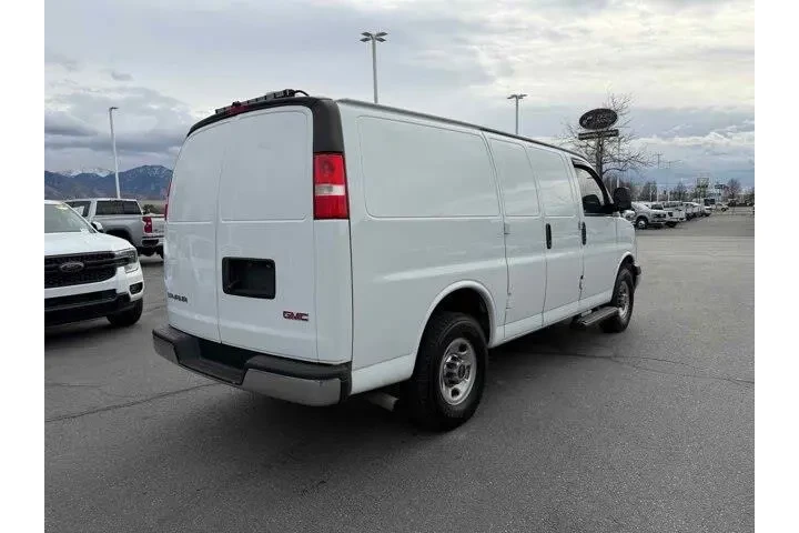 $24874 : GMC Savana 2023 2500 3dr Car image 7