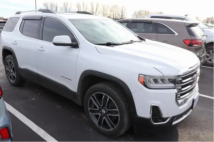$23000 : GMC Acadia 2021 SLT 4dr SUV image 2