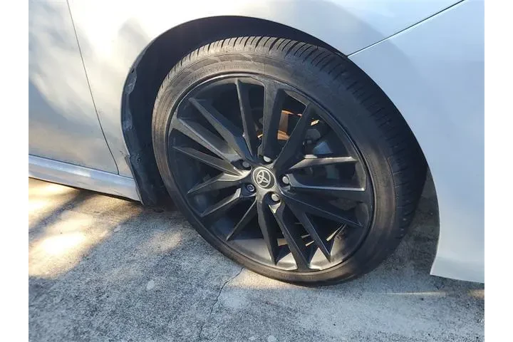 $28988 : Toyota Camry 2024 XSE V6 4dr image 4