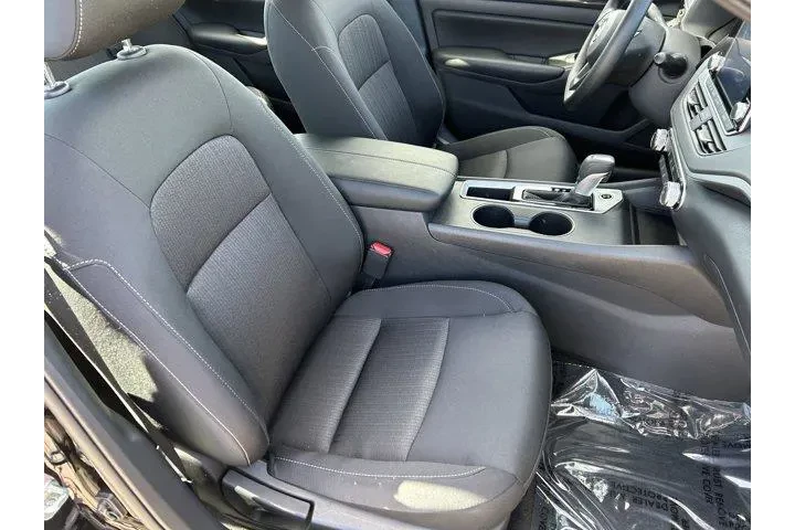 $22350 : Nissan Altima 2025 2.5 S 4dr image 10