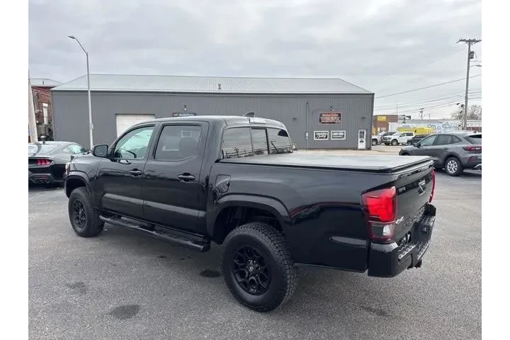 $30589 : Toyota Tacoma 2021 4x4 TRD P image 9