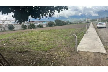 Vendo terreno  Chaltura-Imbabu en Quito