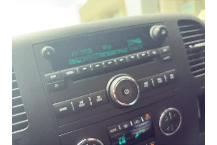 $13900 : Chevrolet Silverado 1500 201 image 6