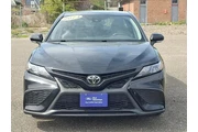 $24898 : Toyota Camry 2024 SE 4dr Sed thumbnail