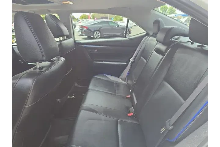 $16995 : Toyota Corolla 2017 XSE 4dr image 2