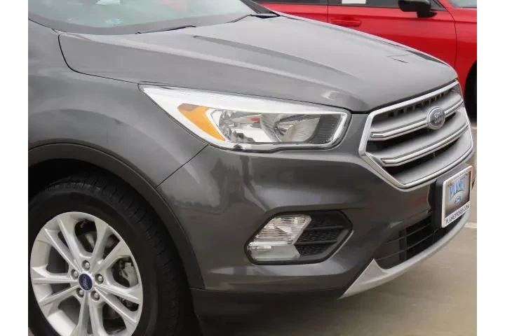 $9999 : Ford Escape 2017 SE 4dr SUV image 6
