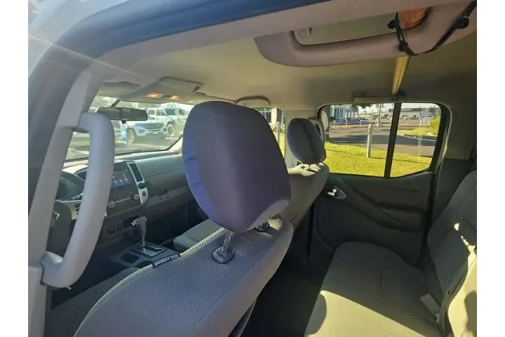 $20500 : Nissan Frontier 2019 4x4 S 4 image 9