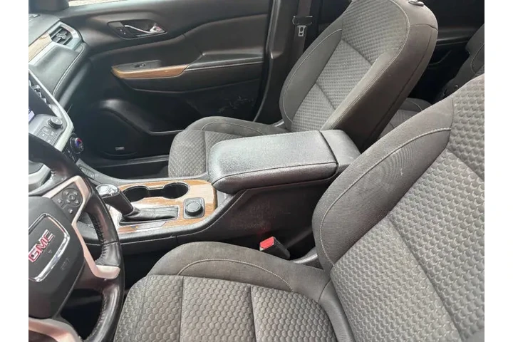 $15500 : 2018 GMC Acadia SLE-2 image 8