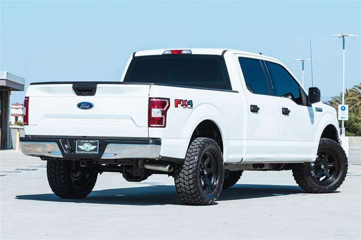 2019 F-150 XLT image 3