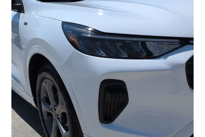 $25000 : Ford Escape Hybrid 2023 ST-L image 1