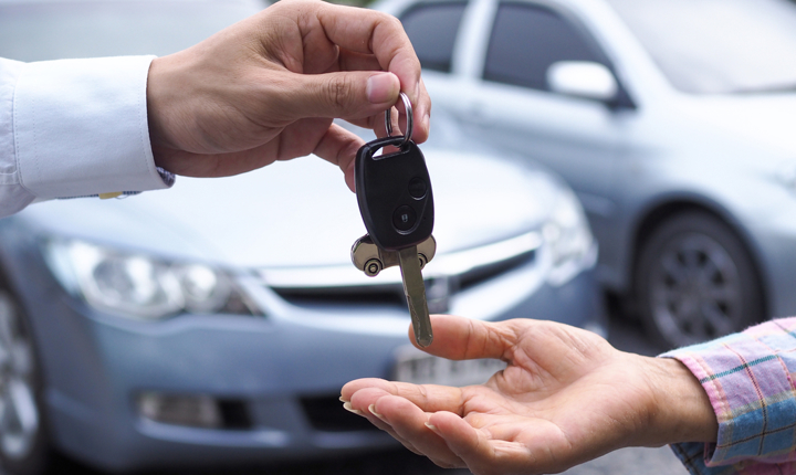 Investigue antes de comprar un auto usado