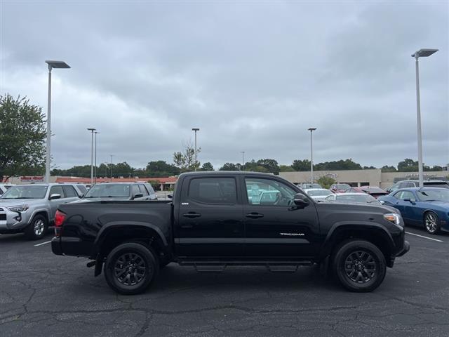 $36895 : PRE-OWNED 2023 TOYOTA TACOMA image 8