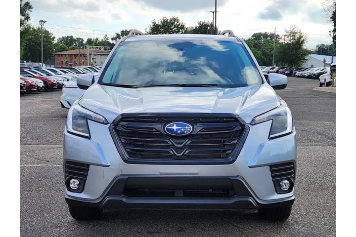 $22475 : 2024 Forester Premium image 6