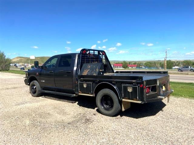 $48995 : 2022 RAM 3500 image 3