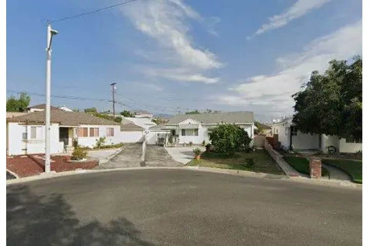 $2298 : Casa De Renta En El Monte image 1