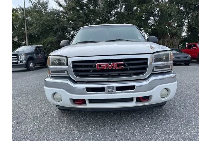 $5998 : GMC Sierra 1500 2005 4dr Cre image 3