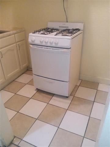 $1550 : 1 BED 1 BATH FOR RENT image 1