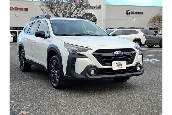 $25900 : Subaru Outback 2023 AWD Onyx image 1