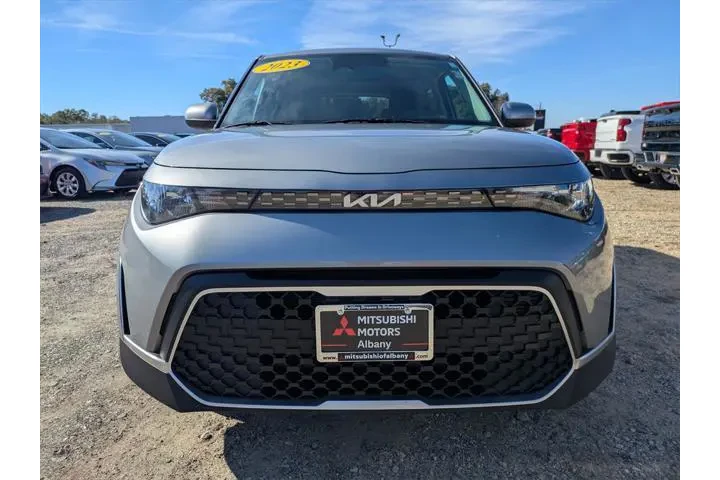 $15873 : Kia Soul 2023 LX 4dr Crossov image 8