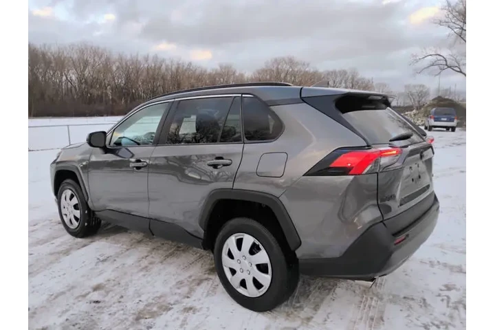 $19995 : 2020 RAV4 LE image 5