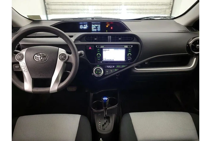 $14998 : Toyota Prius c 2015 Three 4d image 9