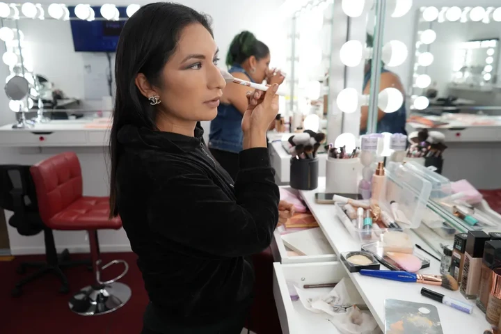 Curso de Uñas Acrilicas image 5