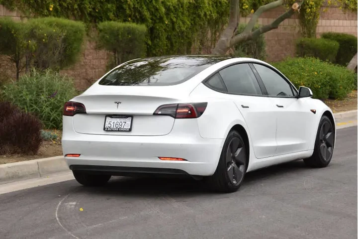 $19999 : 2021 Model 3 Standard Range P image 6