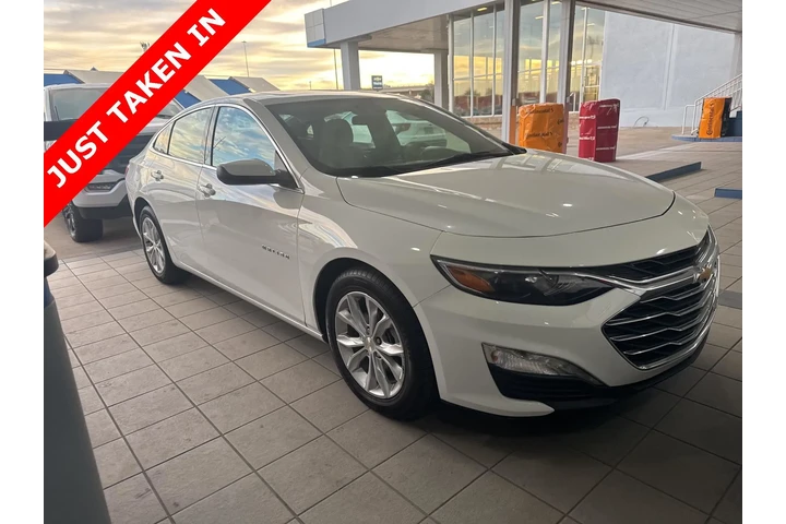 $18453 : Chevrolet Malibu 2024 LT 4dr image 3