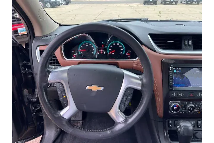 $5000 : 2015 Traverse LTZ | Dickinson image 3
