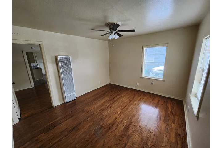 $750 : Modern 1BD 1BT available image 1