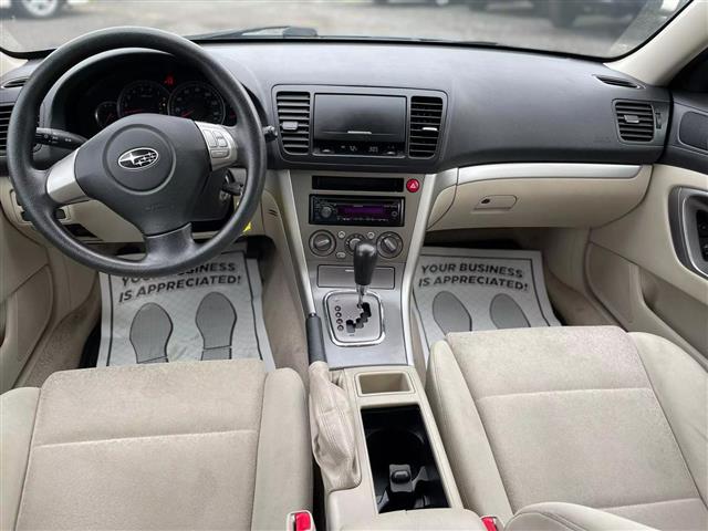 $4900 : 2008 SUBARU LEGACY2008 SUBARU image 8