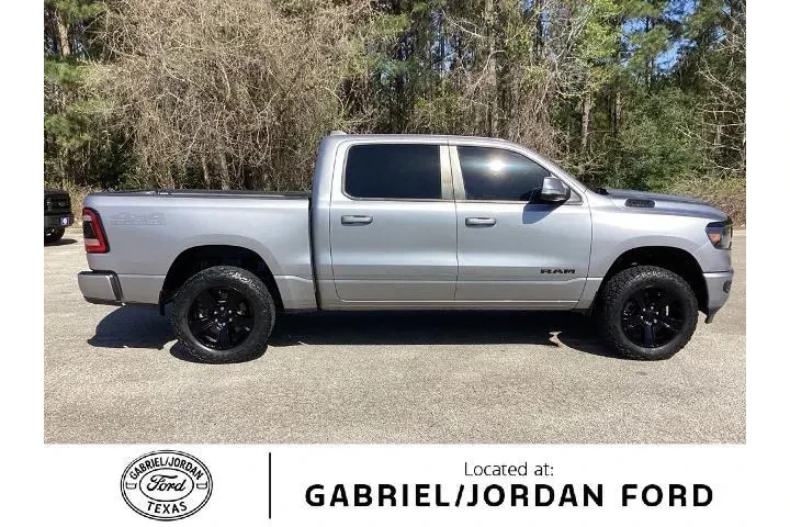 $26830 : Ram 1500 2020 4x4 Lone Star image 4