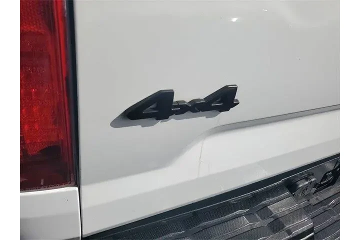 $27990 : Toyota Tundra 2019 4x4 SR5 4 image 5