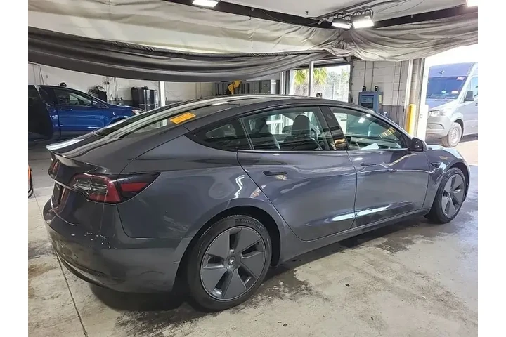 $23490 : Tesla Model 3 2023 4dr Sedan image 4